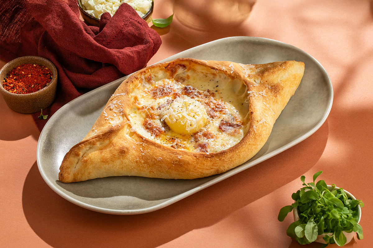 Хачапури Карбонара