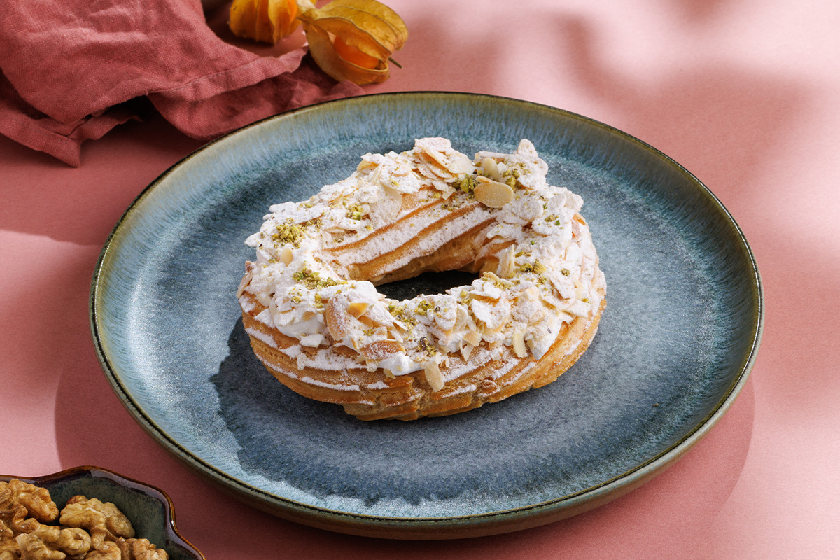 Заварное кольцо с кремом сливочный пломбир