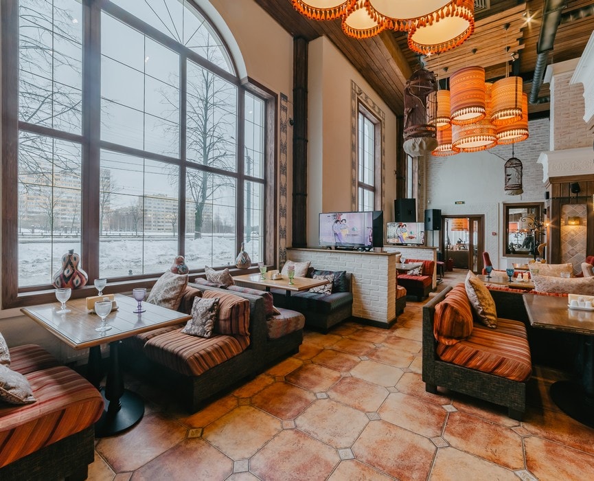 Интерьер ресторана BAHROMA, Доблести ул., 35
