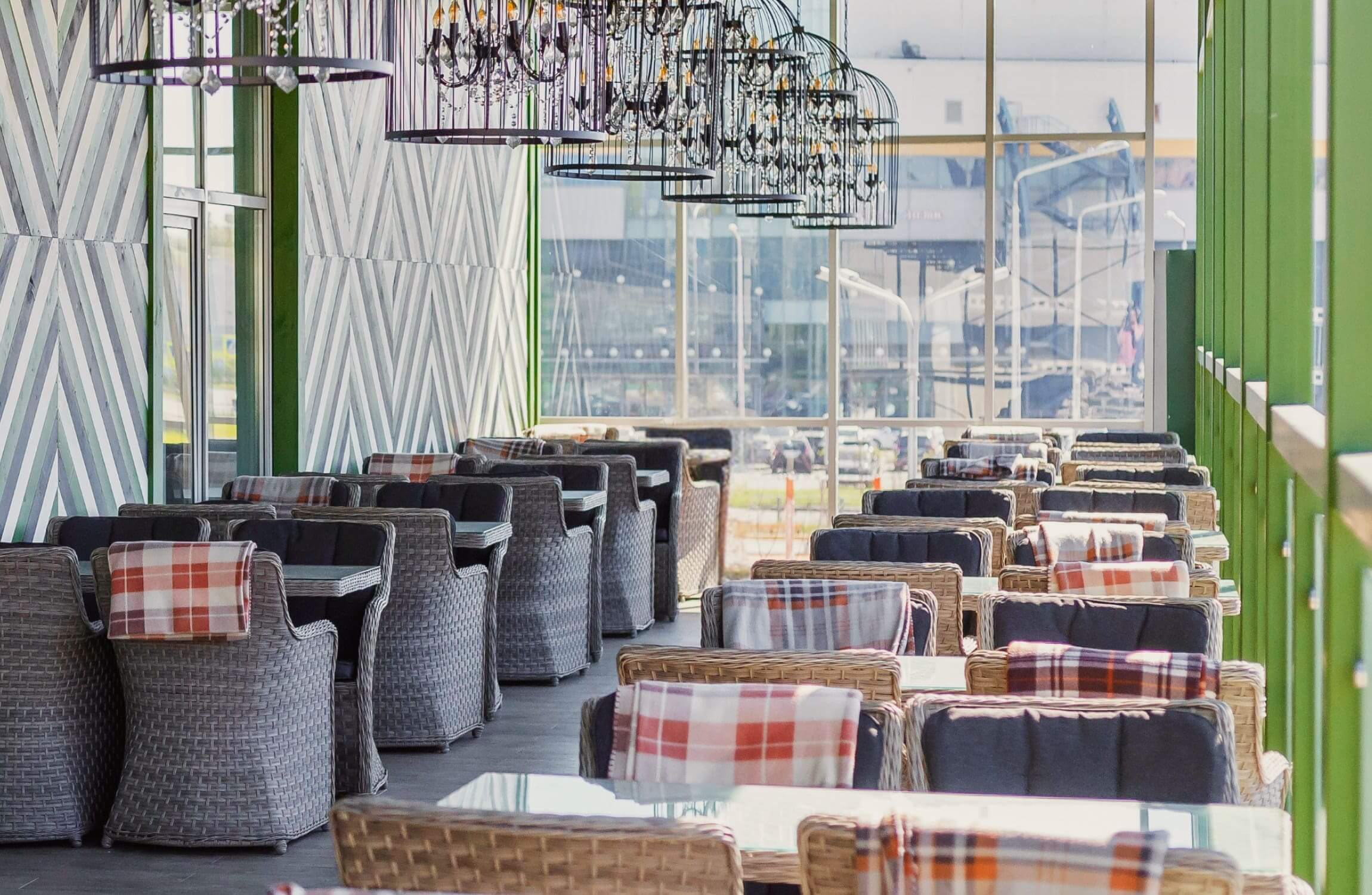 Приближается время встреч на террасах