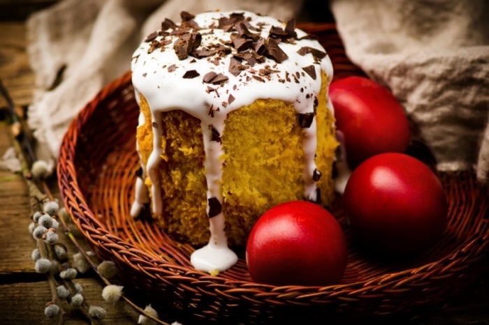 Празднуем Пасху: где заказать вкусный салат и другие блюда для стола